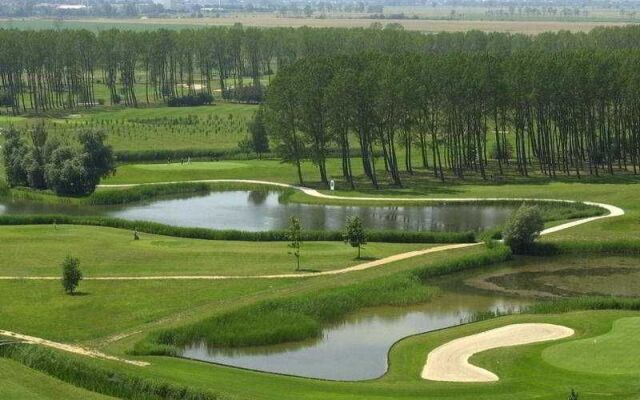 Radisson Sas Birdland Resort & Spa
