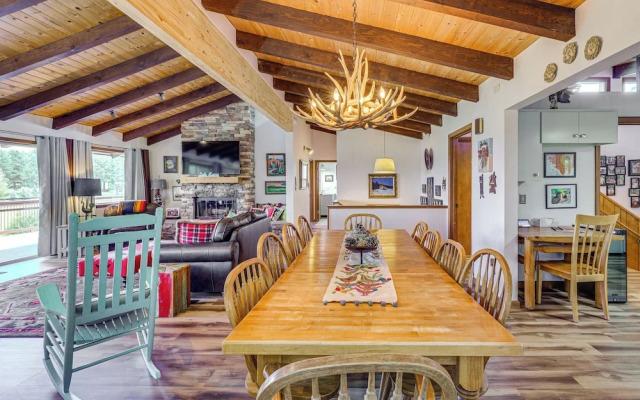 Monte Verde Lake Access & Views: Spacious Retreat!