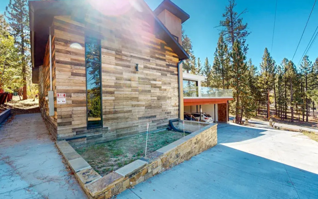 Hillside Hideaway #603