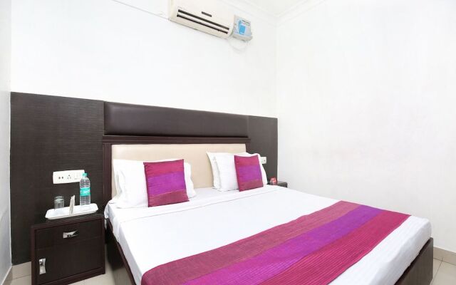 OYO 15565 Hotel Midtown