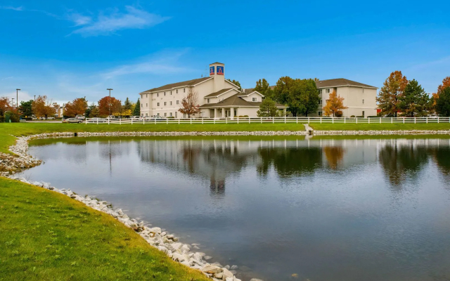 Suburban Studios Fishers Indianapolis
