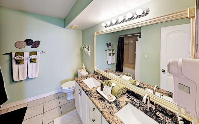 Bahia Vista 8-309 Two-bedroom Apartment