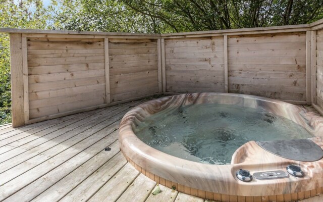 5 Lake View, Looe
