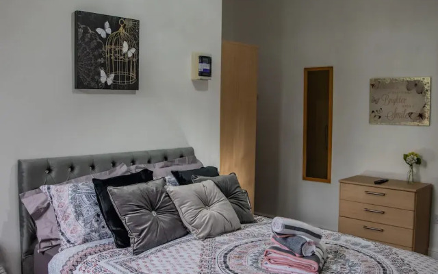 Bv Comfy Studio At Maningham Lane Bradford