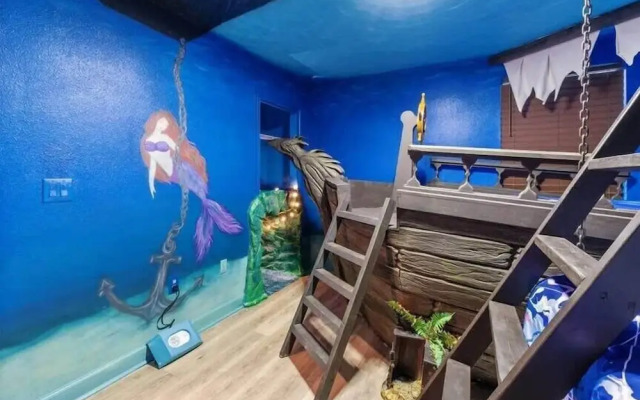 Coastal Paradise 8BR Disney Villa