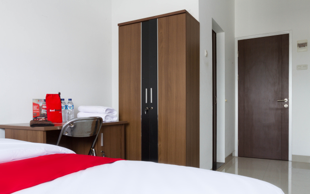 RedDoorz @ Malabar Street