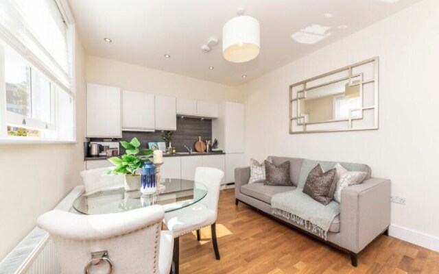 Luxurious 3 Double Bedroom Apartment Hammersmith