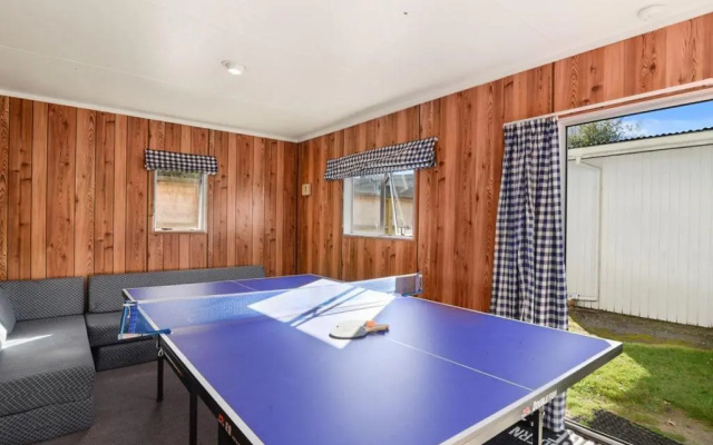 Serenity by the Lake - Lake Taupo Holiday Home – Sports – Taupo
