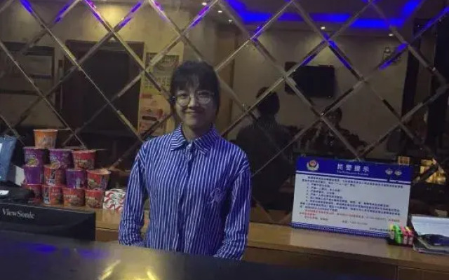 Dongxing Sijibianjie Hotel