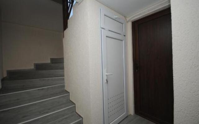 Hotel 9 Rooms-Avlabari