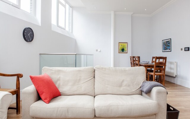 Central 2 Bedroom In West Kensington