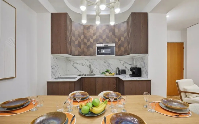 Apartment With AC Front Montparnasse Tower