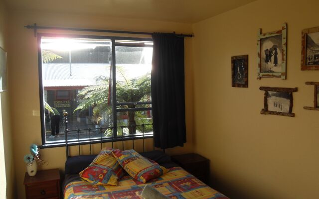 Glow Worm Accommodation - Hostel
