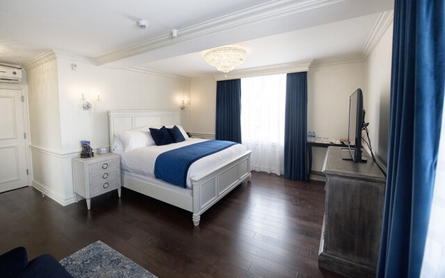 Dominion Gardens and Hotel