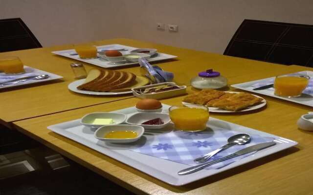 Avaton Hotel