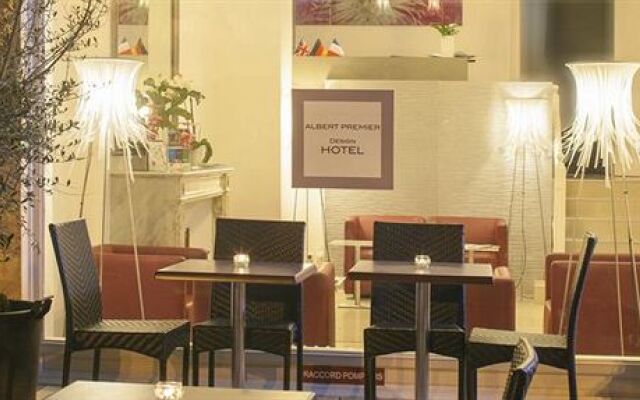 Albert Premier Hotel