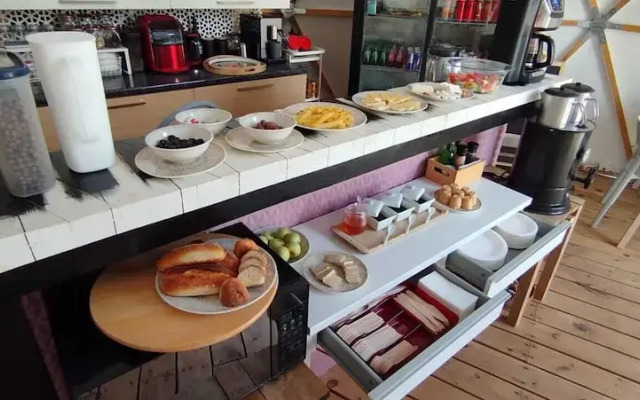 4 Camp & Restaurant - Adult Only