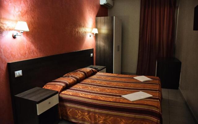 Tiburtina Hotel Holiday