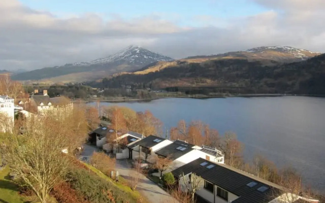 Loch Rannoch Highland Club Studio 06