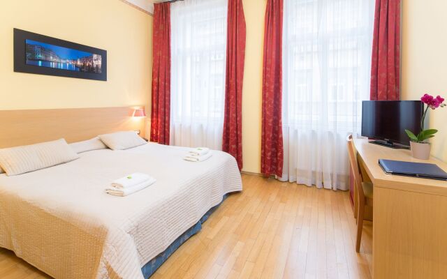 City Lounge Hotel