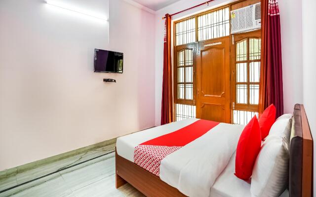 OYO 67181 Hotel Royal Inn