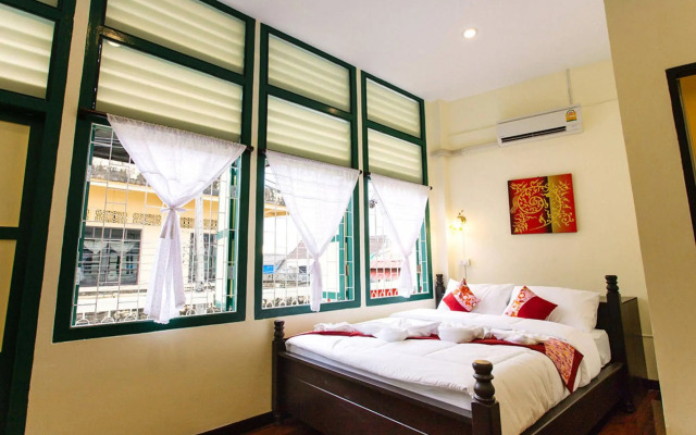 Srisomboon Hostel