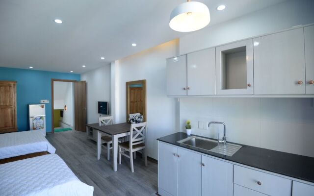 Bobo House