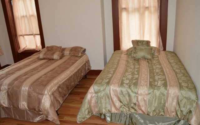 Williamsburg Hostel