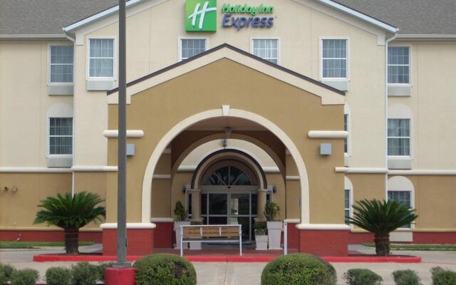 Holiday Inn Express Hotel & Suites Columbus, an IHG Hotel