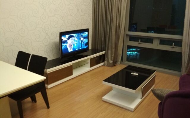 Queens Service Suite at Swiss Garden Residences