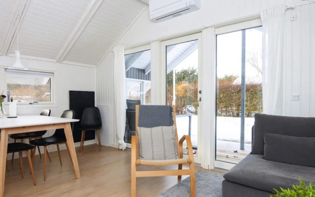 6 Person Holiday Home in Juelsminde