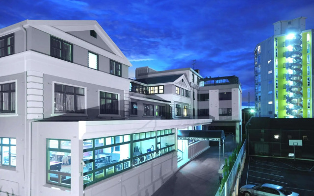 Kiwi International Hotel