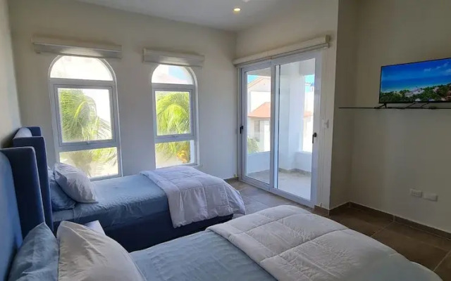 CASA REYES Stunning Rooftop Oceanview