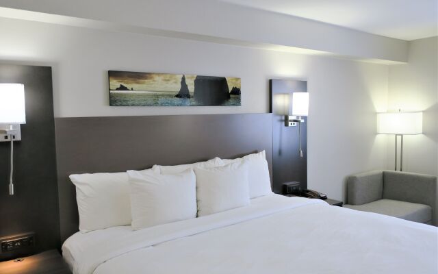 Comfort Inn & Suites Pacific - Auburn