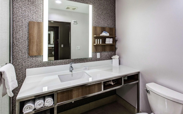 Hilton Garden Inn Topeka