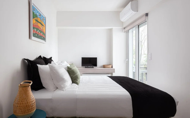 Glyfada Unique Residence