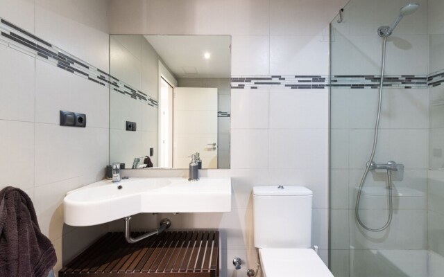 Apartamento Nuevo y Moderno 6E
