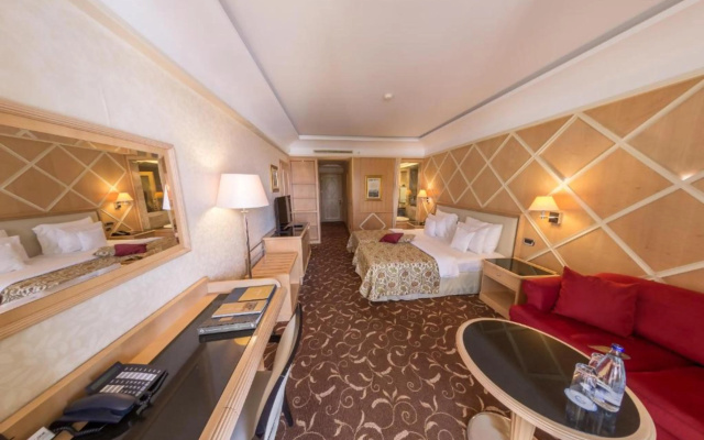 Hotel Splendid Conference and Spa Resort - Image 7