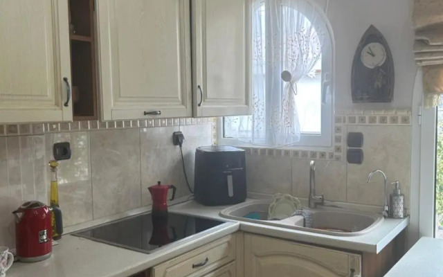 Mandy's complete luxury flat