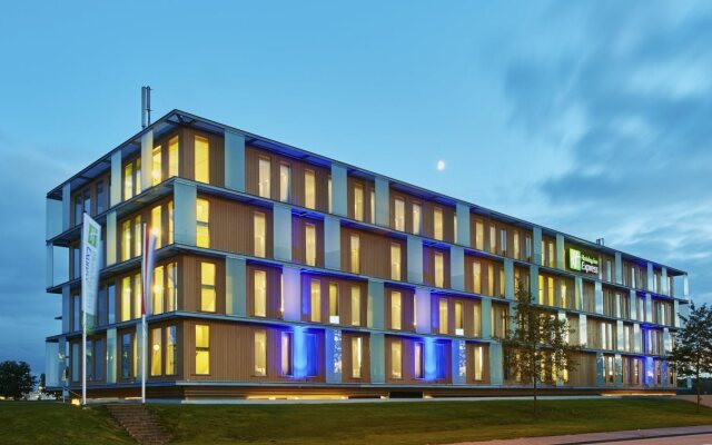 Holiday Inn Express Utrecht - Papendorp, an IHG Hotel