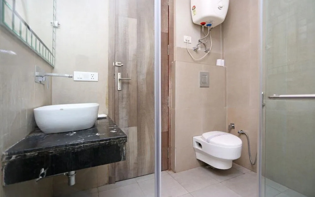 Lohias Hotel by OYO Rooms