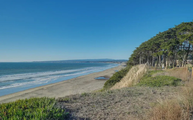 Seascape Aptos Retreat w/ Bocce Ball Court!