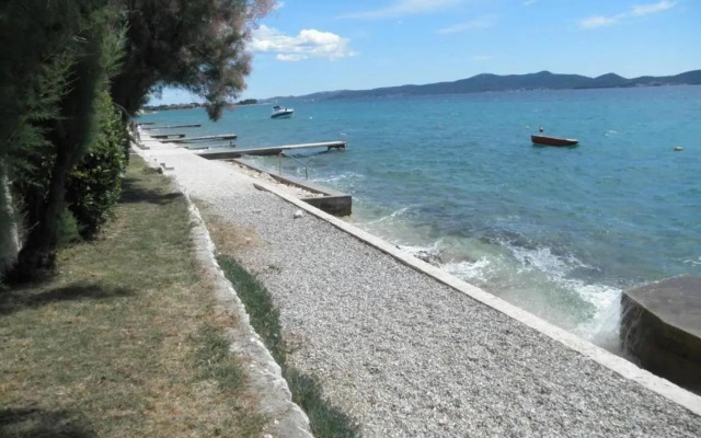 Apartments Dora Bibinje, 50 m from the sea