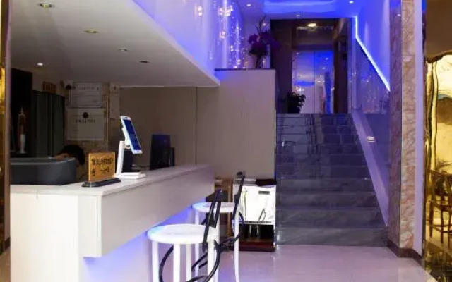 Qijiang Wannianlong Hotel