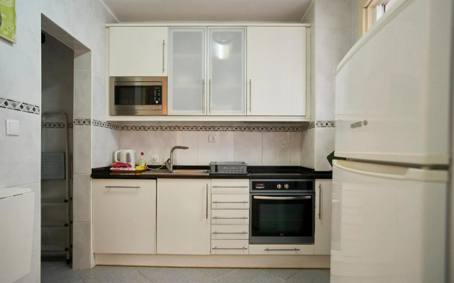 Riverside (with 3 Bedrooms) by JC