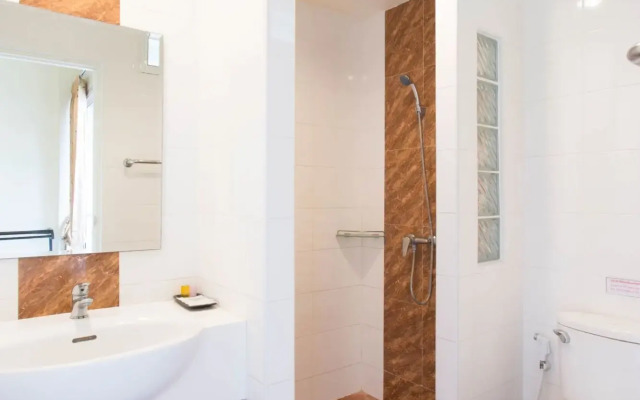 Tharakiree Place Hotel
