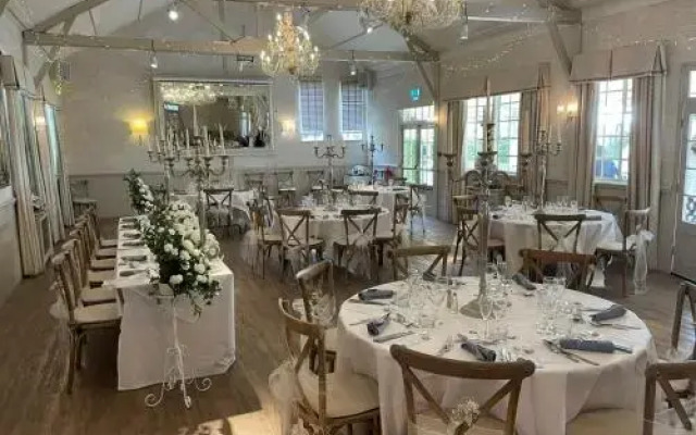 Ravenwood Hall Hotel