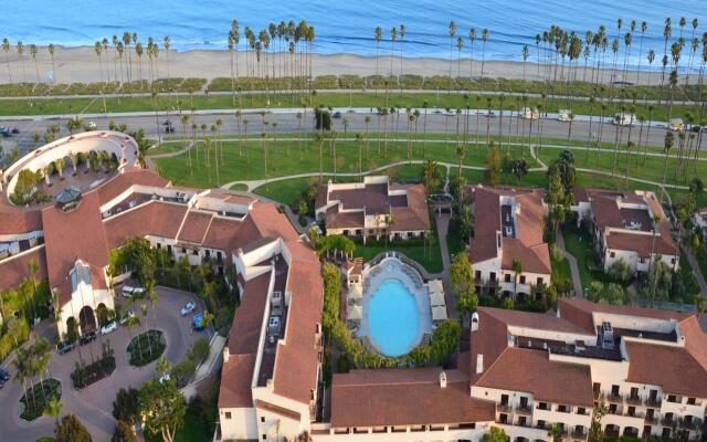 Hilton Santa Barbara Beachfront Resort