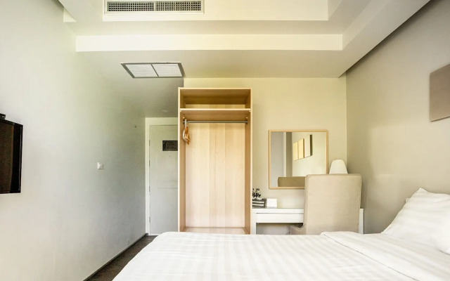 Collection O The Spades Hostel