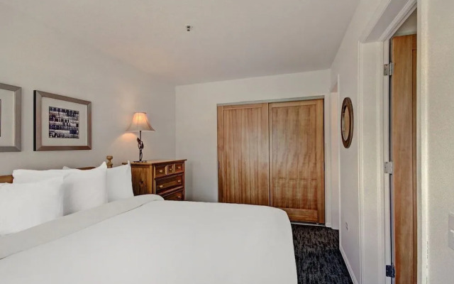 River Mtn Lodge E301